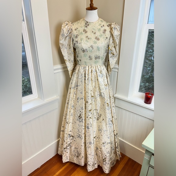 Vintage Custom 70s Victorian Revival Wedding or Ball Gown Cottagecore Royalcore - Picture 3 of 16